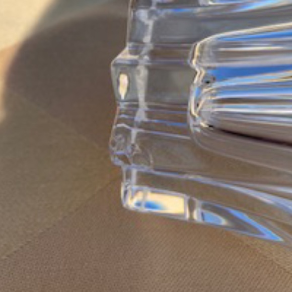 STUNNING SPIRAL VASE - Picture 8 of 9